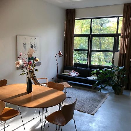 Studio 28A6 With Free Parking Place Bed & Breakfast Amsterdam Ngoại thất bức ảnh